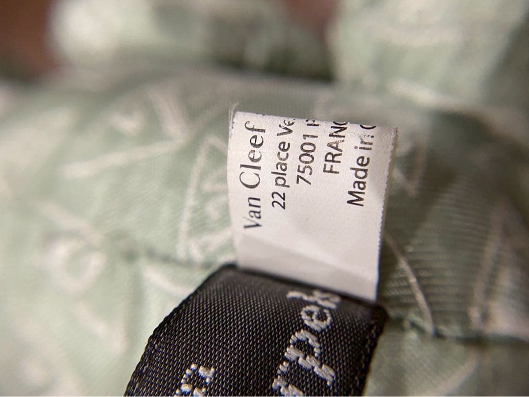 ヴァンクリーフ&アーペル　ノベルティ　テディベア