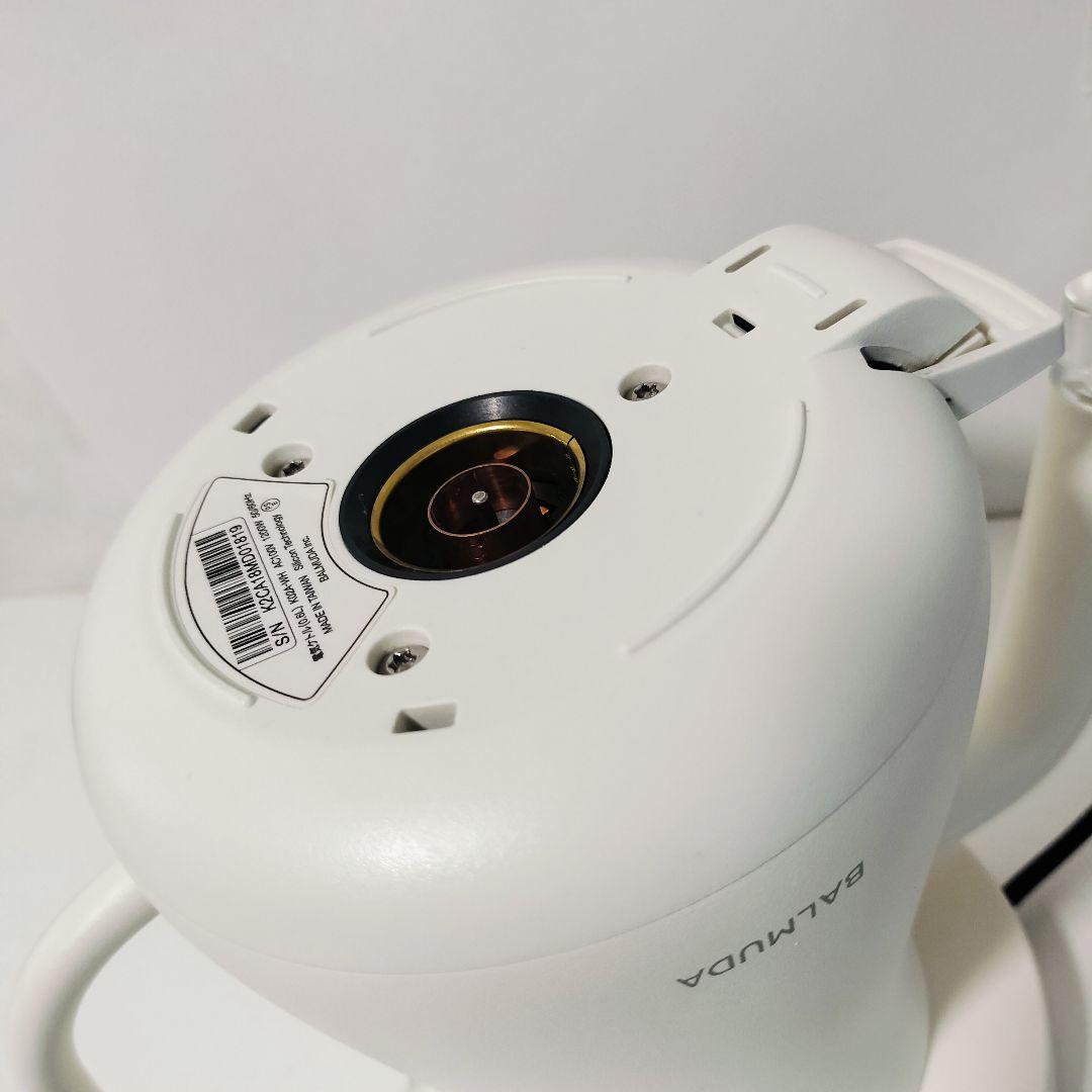 【中古美品】バルミューダ　電気ケトル　ホワイト　1110