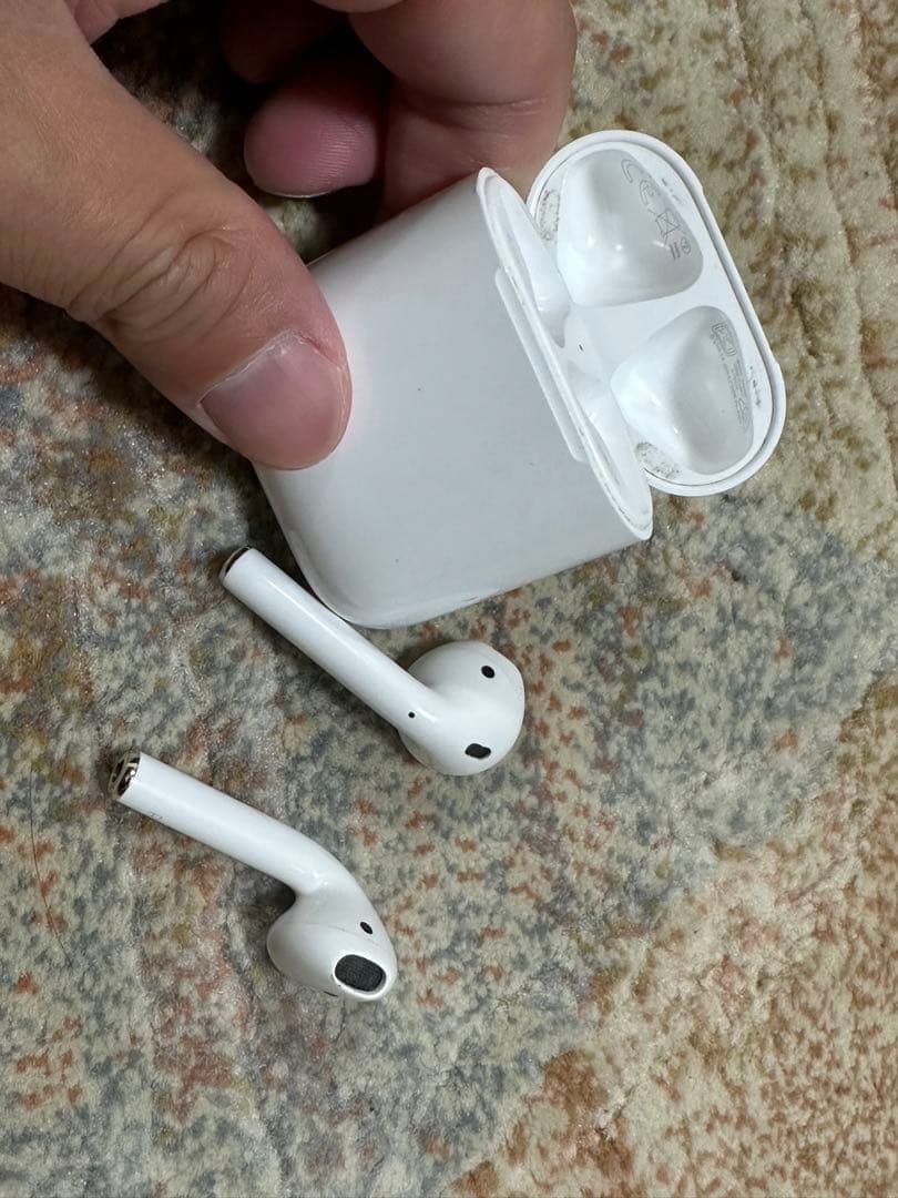 Apple Bluetoothワイヤレスイヤホン AirPods 第一世代