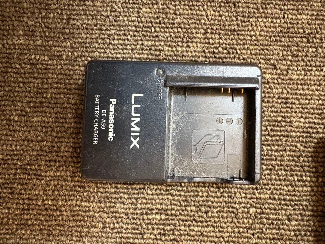 LUMIX 14メガピクセル コンパクトデジタルカメラ