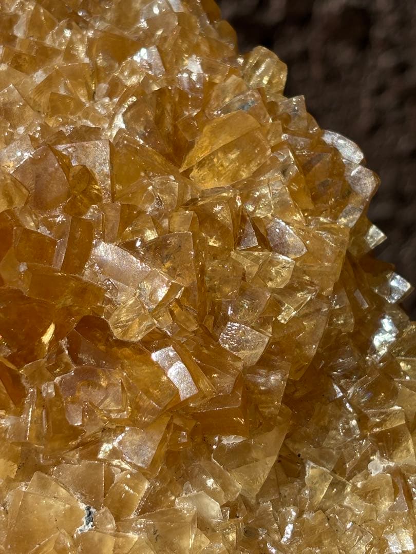 ハニーカルサイト　クラスター　791g 高周波石　癒し　元気カラー　天然石