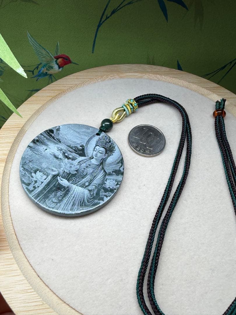 新年お祝い第2弾⭐️天然A貨翡翠　馬年の御守り❣️影彫馬&大勢至観音様　鑑定書付き