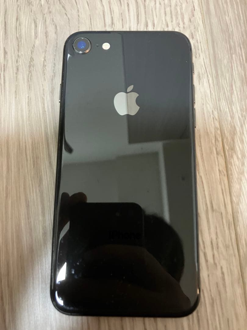 iPhone 8 本体 ジャンク品扱い　simフリー　64G