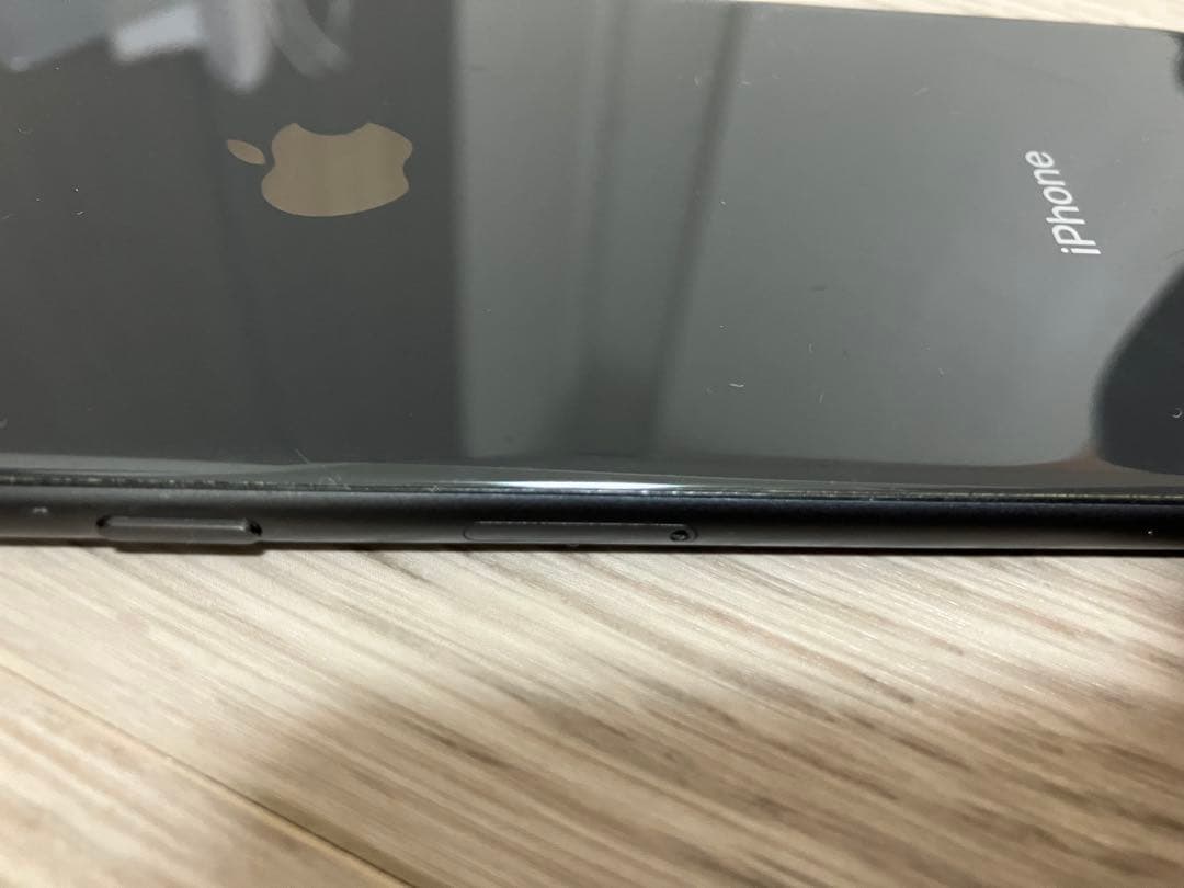 iPhone 8 本体 ジャンク品扱い　simフリー　64G