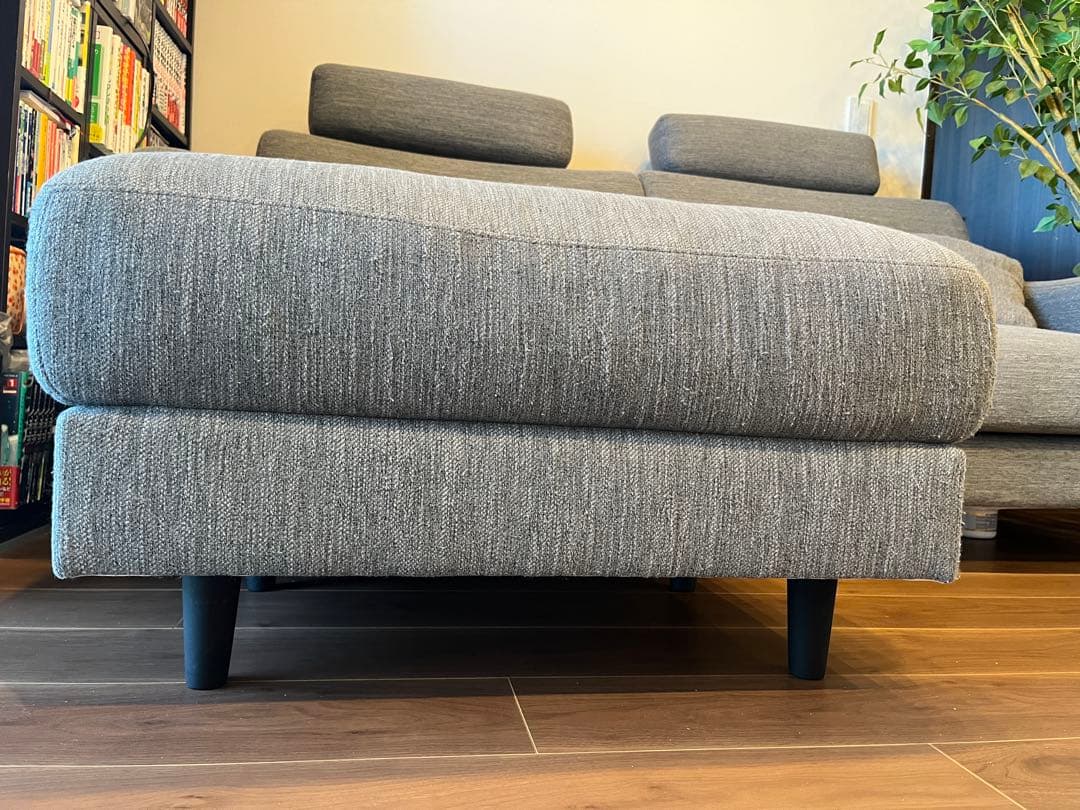 【送料込み】ニトリ 3人掛けソファ オットマン ヘッドレスト×2 クッション付き