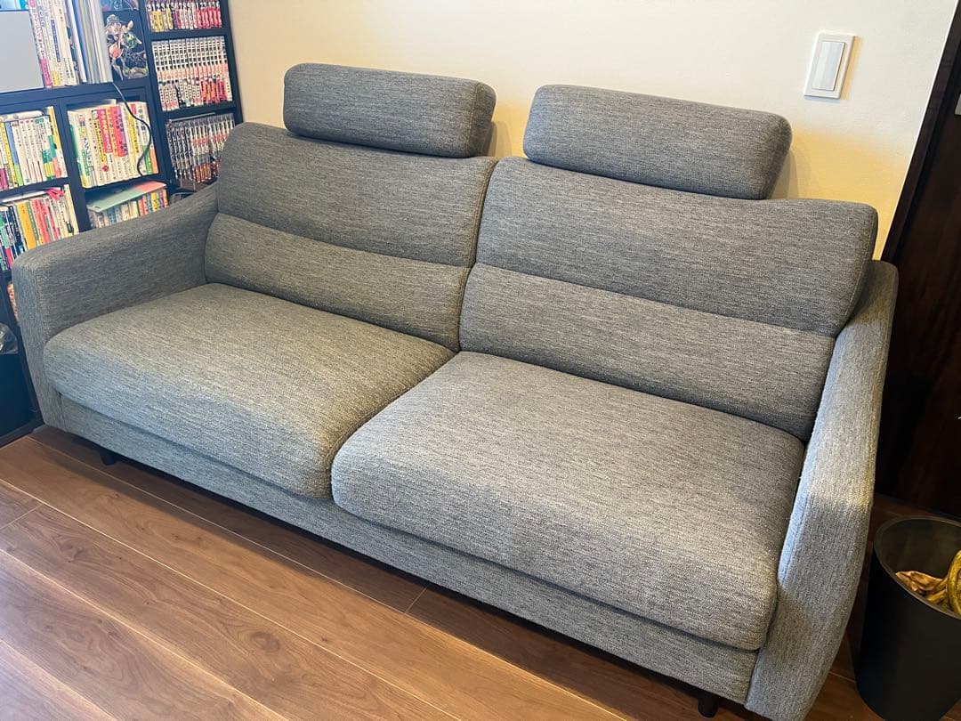 【送料込み】ニトリ 3人掛けソファ オットマン ヘッドレスト×2 クッション付き