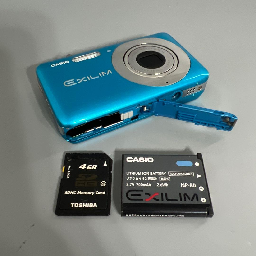 CASIO　コンパクトデジタルカメラ　EXILIM ZOOM EX-Z800
