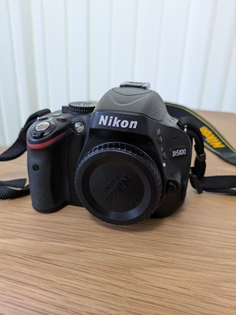 Nikon D5100 デジタル一眼レフ 本体