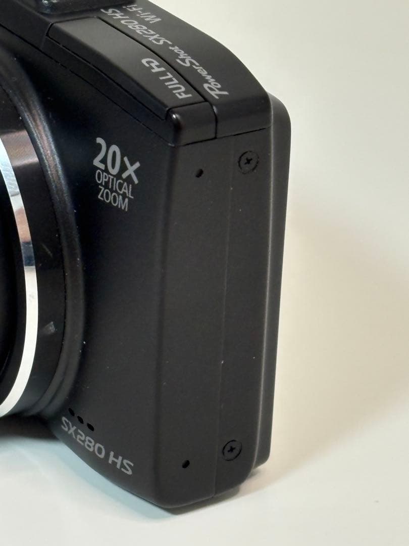 キヤノンCanon PowerShot SX280 HS 本体と付属品