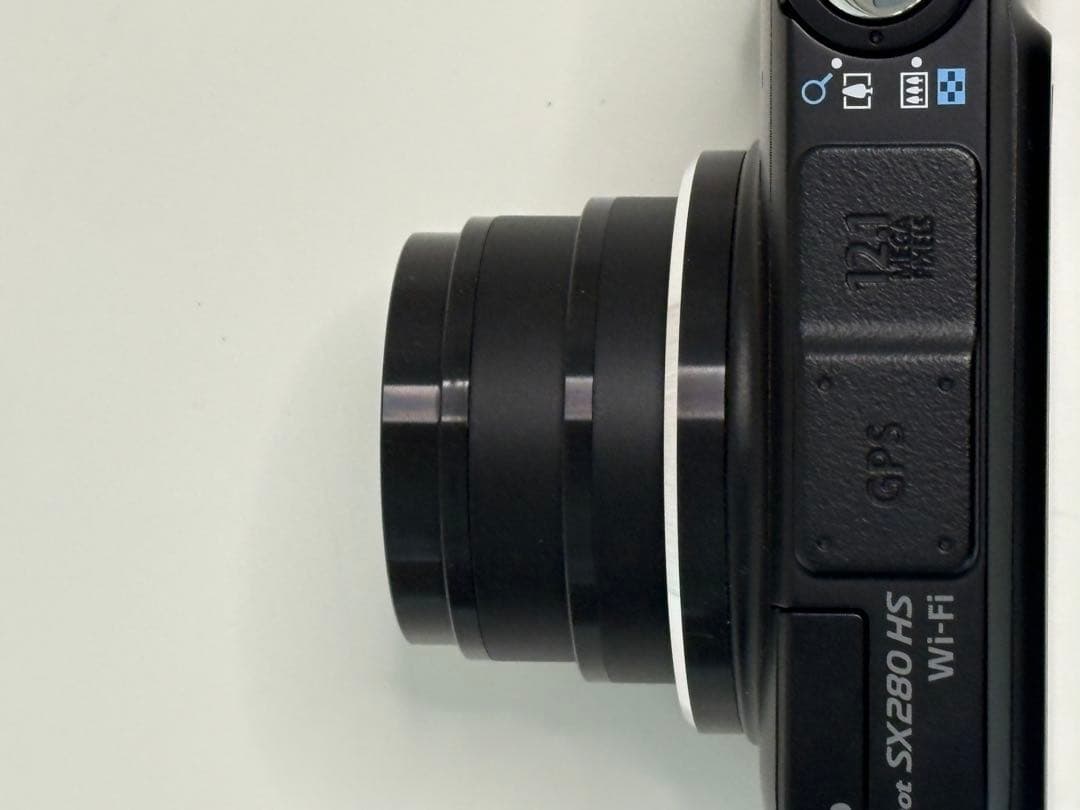 キヤノンCanon PowerShot SX280 HS 本体と付属品