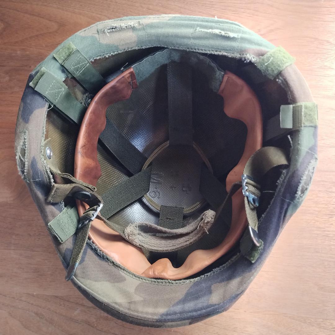【実物中古品】米海兵隊USMC PASGTヘルメット Mサイズ