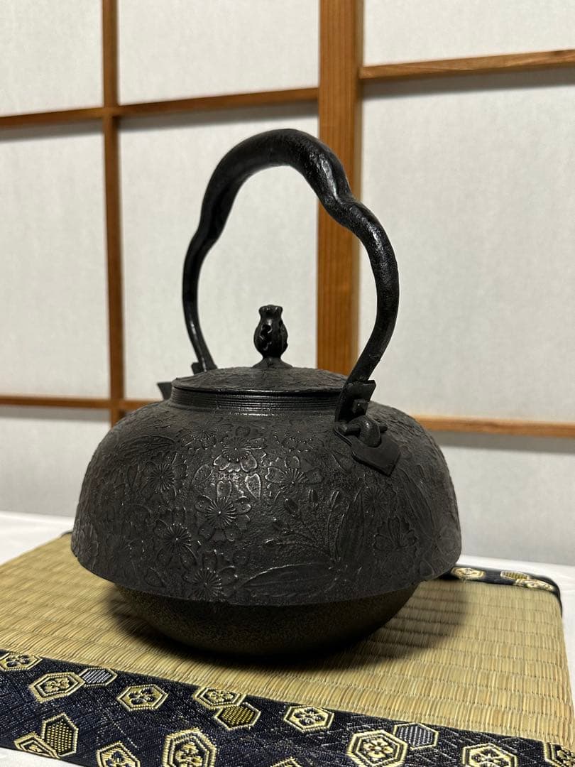 本番盛岡 薫山 南部鉄器 鉄瓶 尾垂型 桜 1.8リットル 新品未使用品