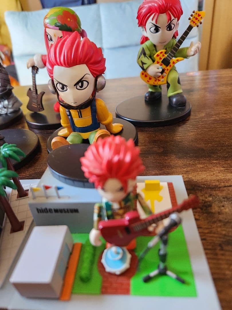 hide フィギュア