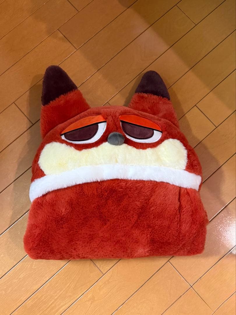 上海ディズニー限定　ニック　フード付きブランケット