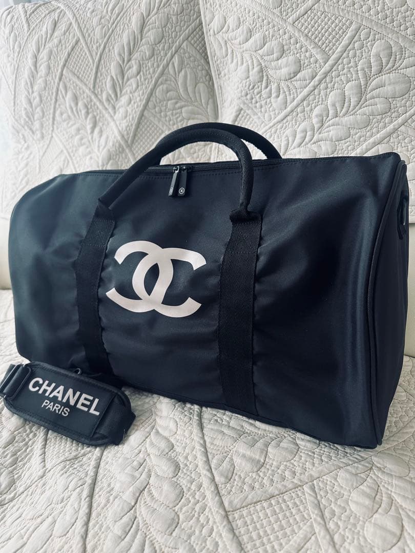 訳あり未使用☆CHANELシャネルノベルティ新品ボストンバッグ黒ジムストラップ付