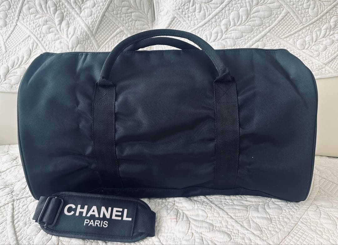 訳あり未使用☆CHANELシャネルノベルティ新品ボストンバッグ黒ジムストラップ付