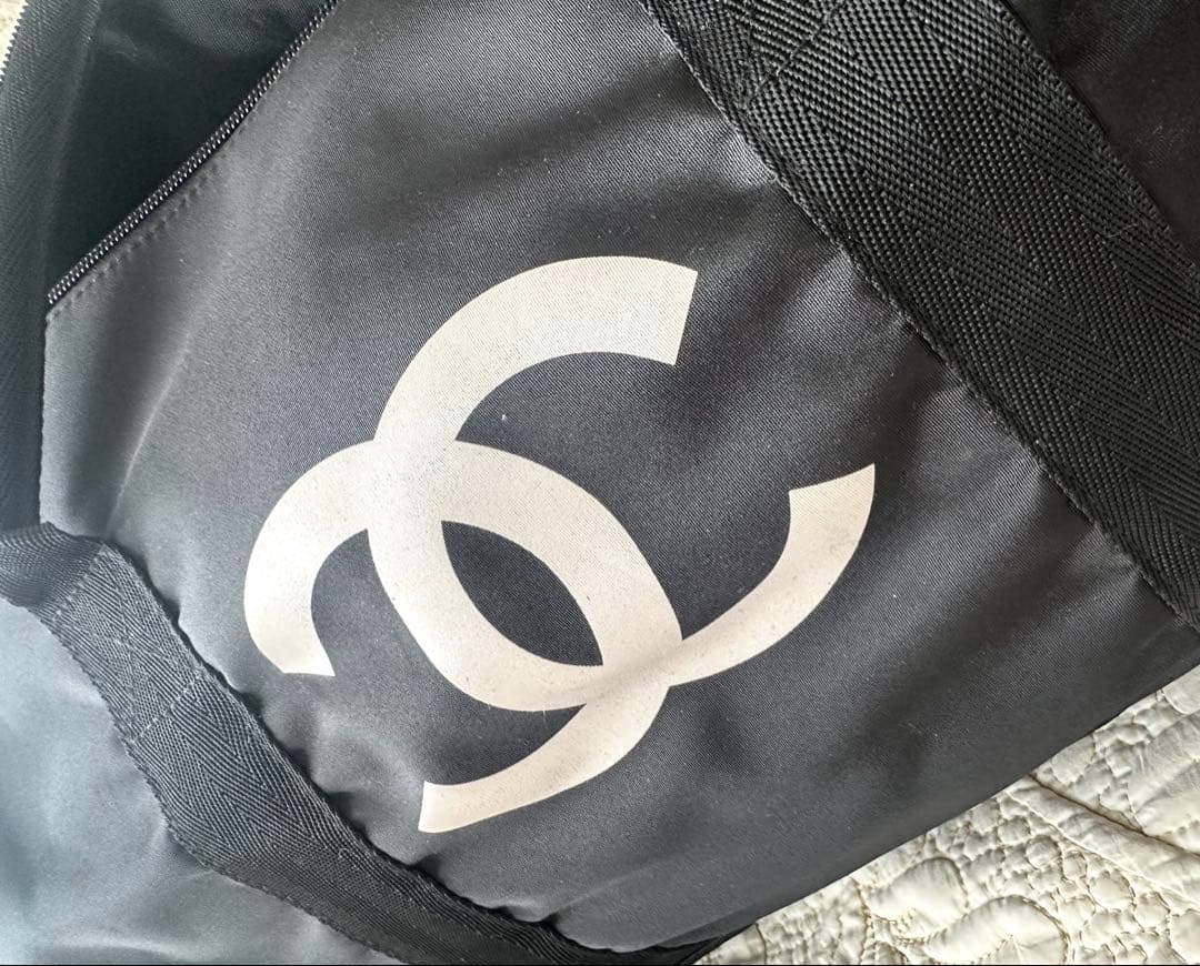 訳あり未使用☆CHANELシャネルノベルティ新品ボストンバッグ黒ジムストラップ付