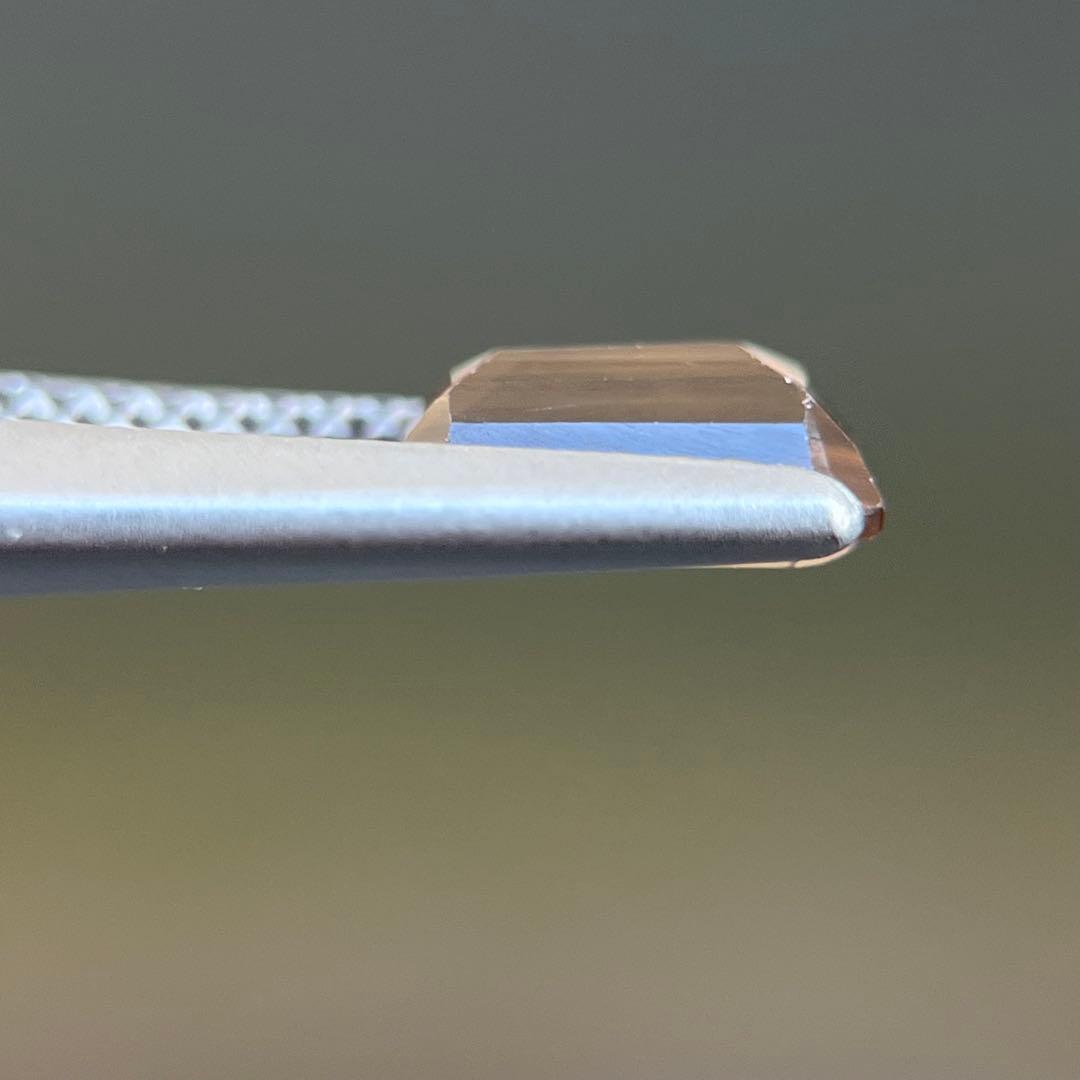 スリランカ産非加熱天然ジルコンルース