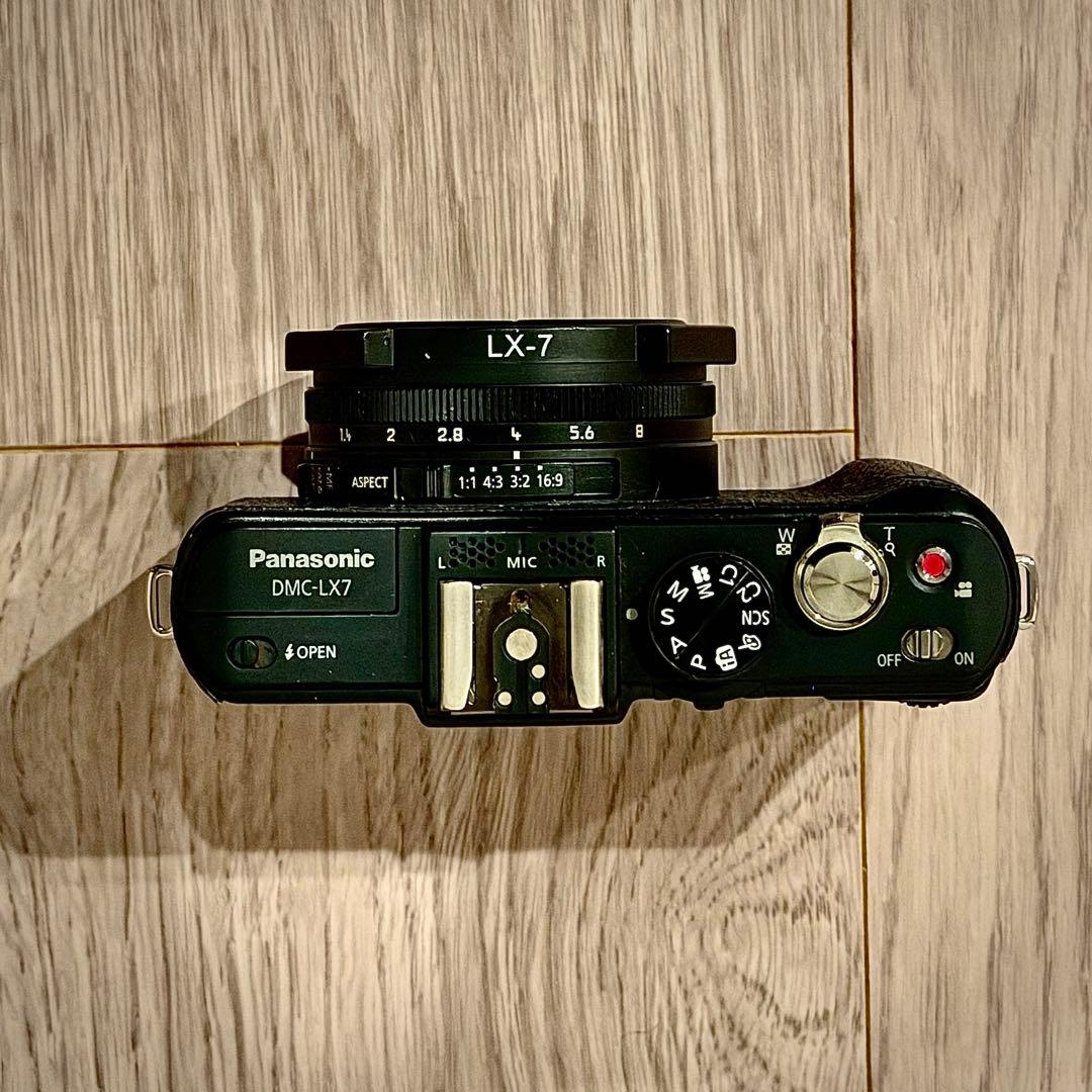 Lumix DMC-LX7 コンパクトデジタルカメラ