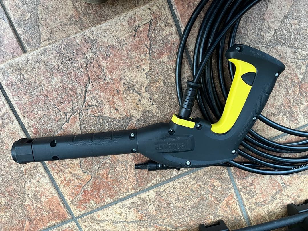 『価格交渉歓迎』ケルヒャー 高圧洗浄機 K2 サイレント美品水道ホースつき
