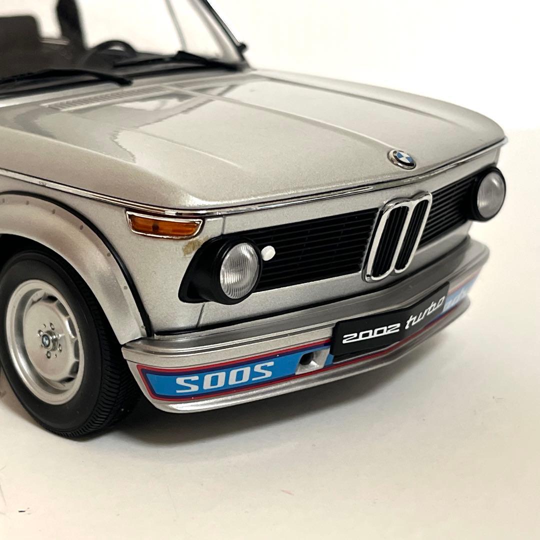 AUTO art 1/18  2002TURBO シルバー (一部破損有り