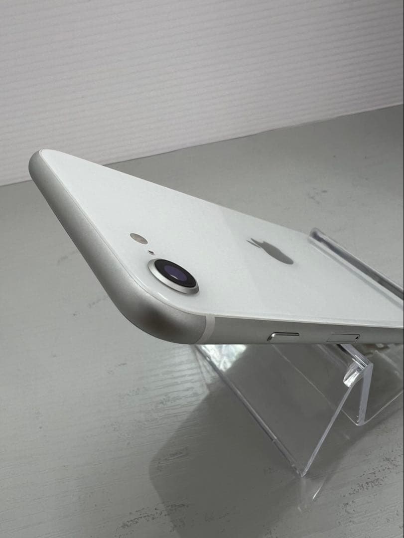 美品　iPhone SE2 64GB ホワイト　SIMフリー