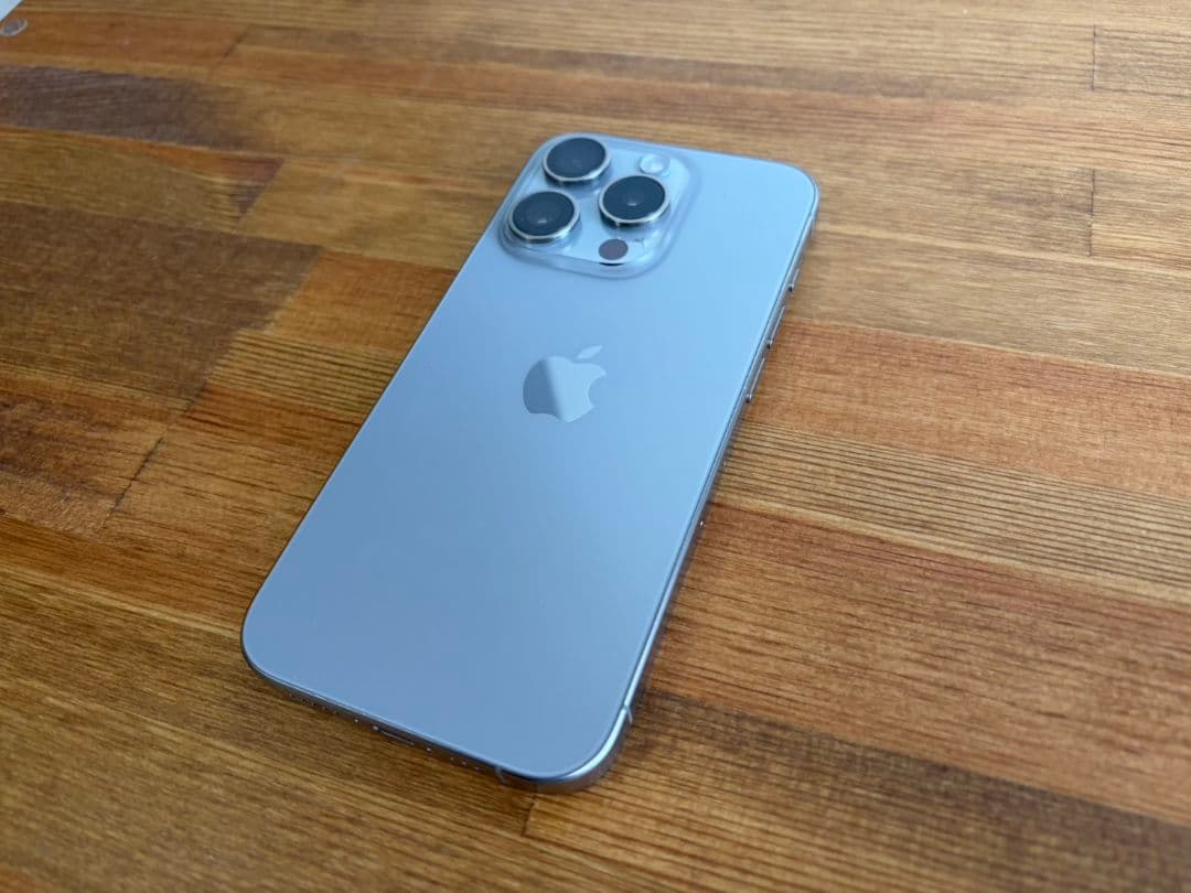 スマートフォン本体 Apple iPhone 15 Pro 256gb