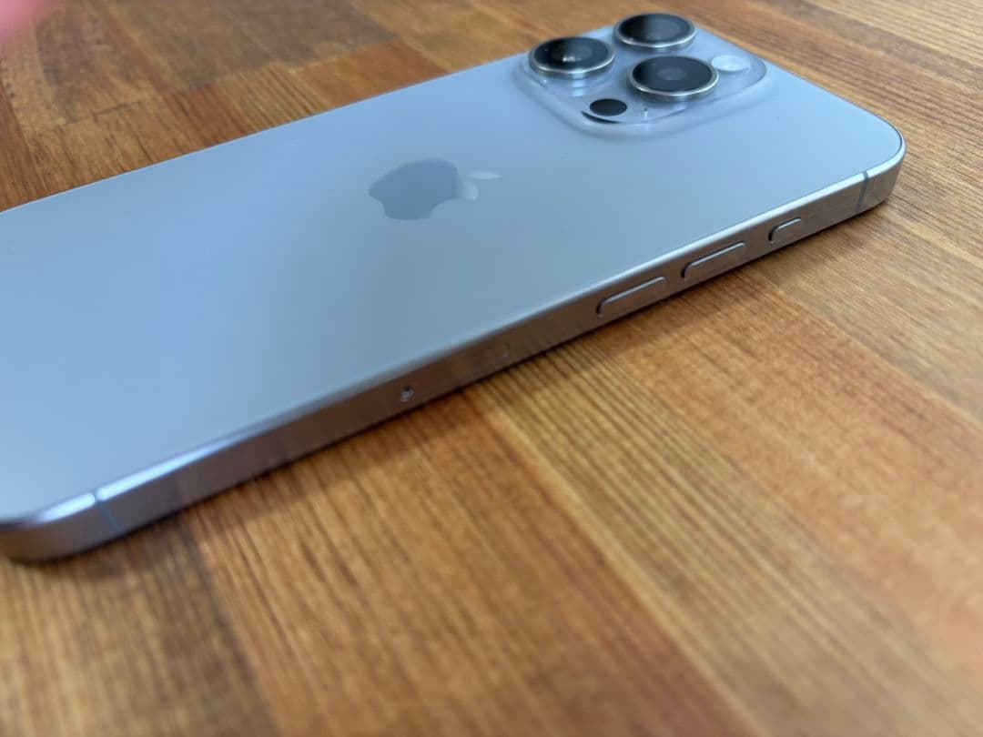 スマートフォン本体 Apple iPhone 15 Pro 256gb