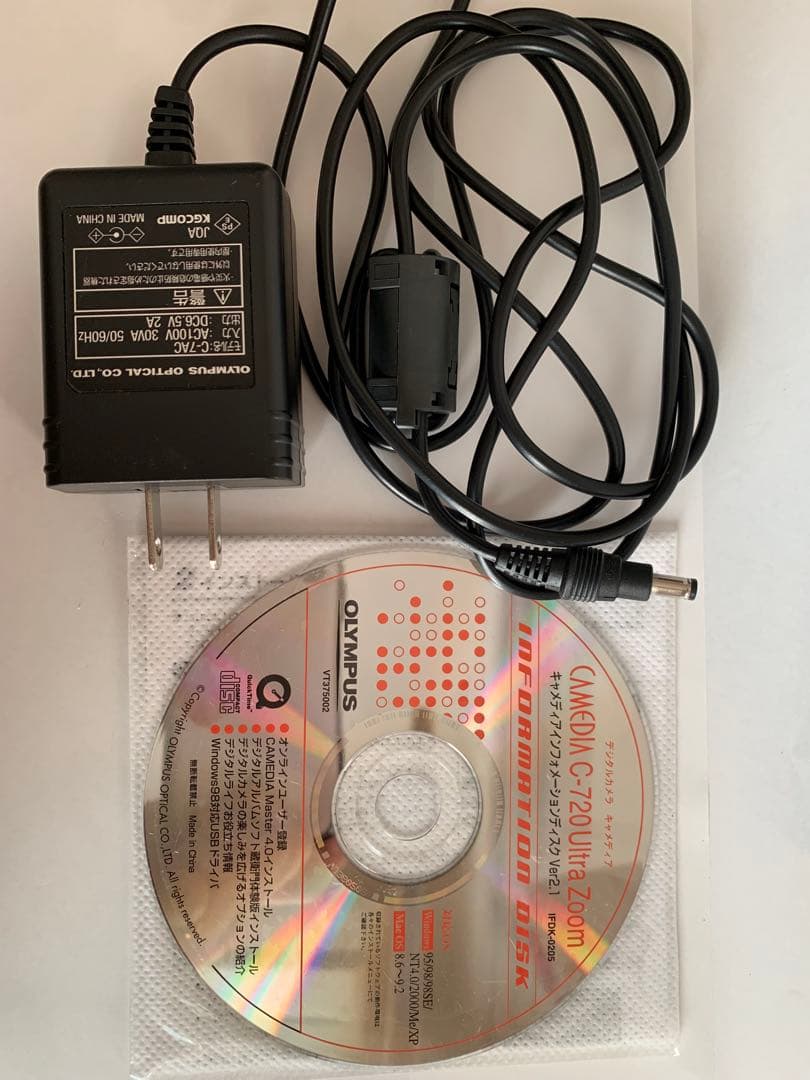 OLYMPUS C-720 Ultra Zoom デジタルカメラ