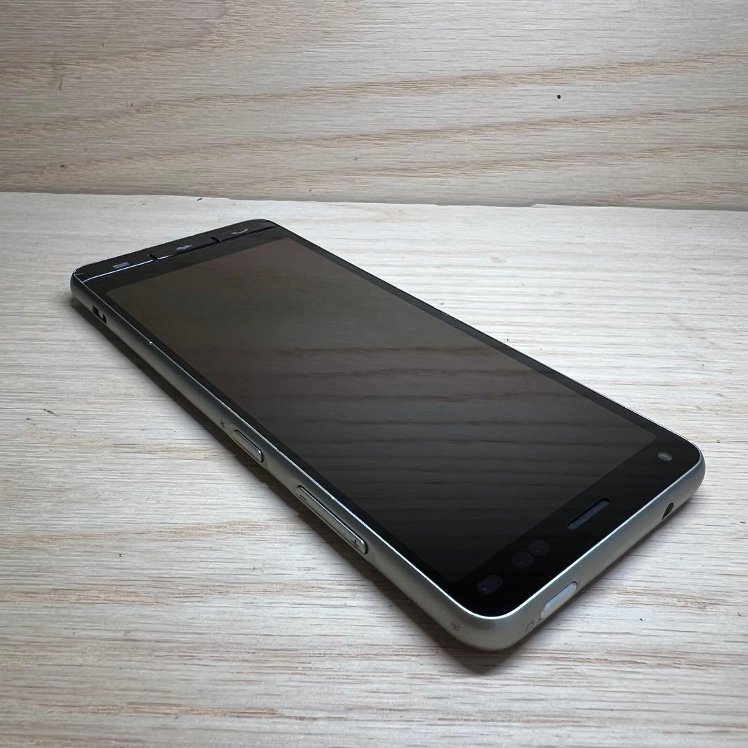 京セラBasio4本体 H486