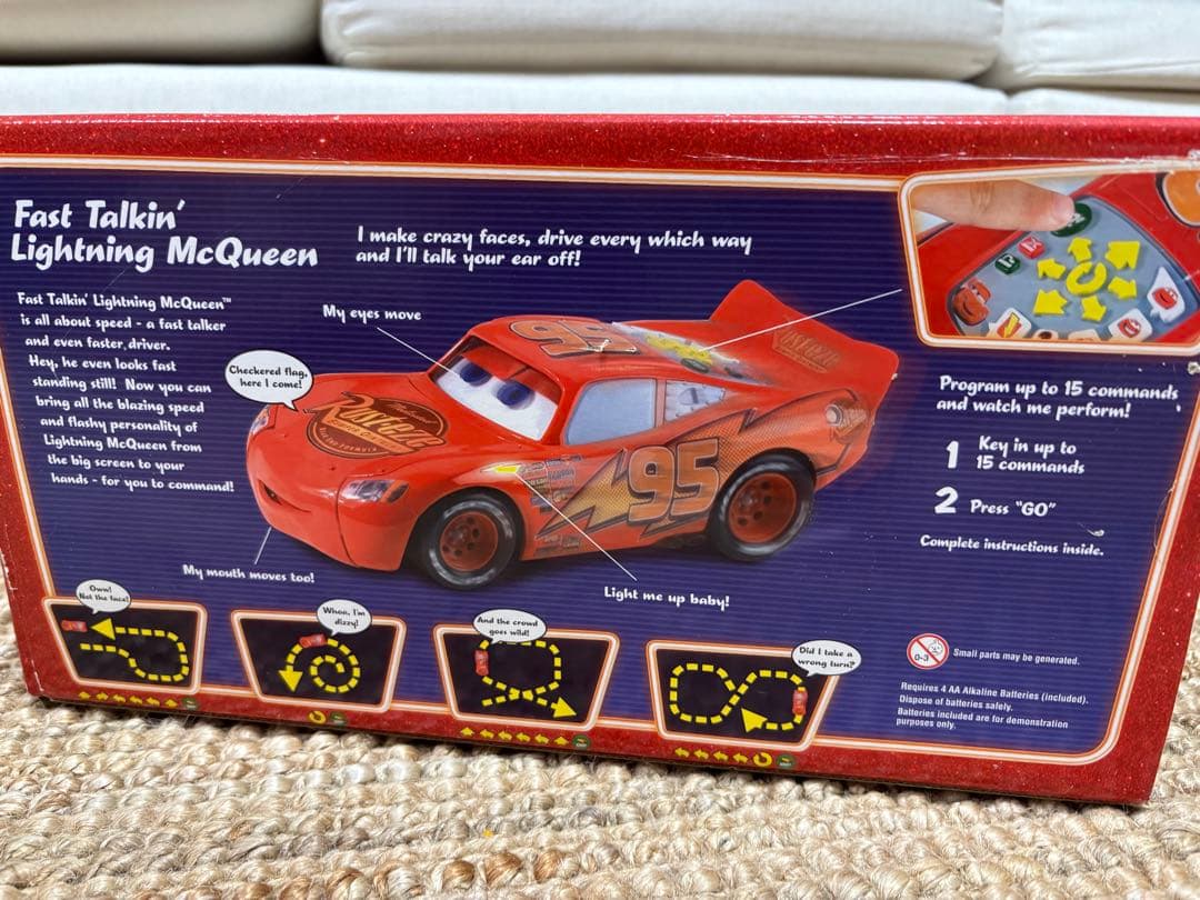 カーズ、ディズニー正規版ライトニング・マックィーン