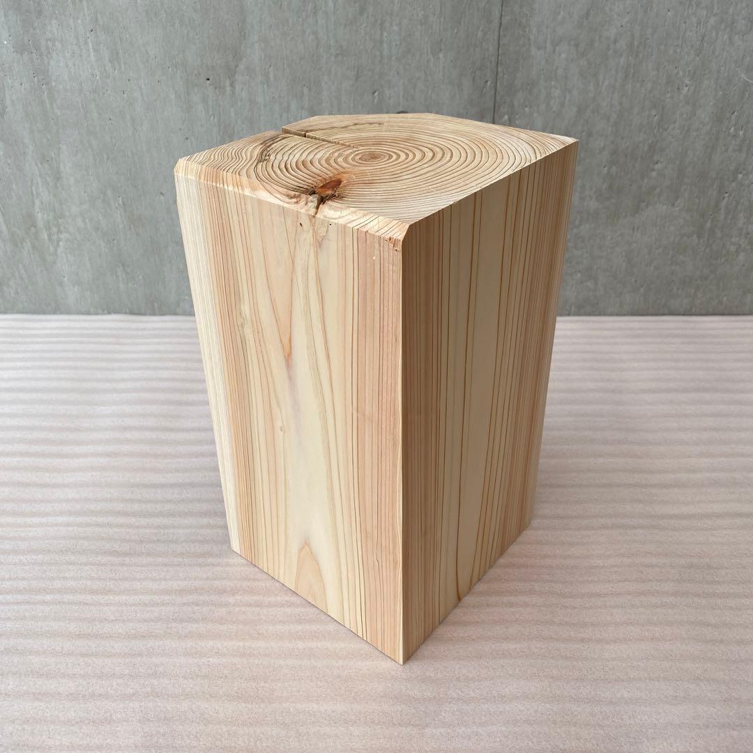 ひのきの直方体 オブジェ アクセサリー置き ディスプレイ 椅子 スツール高級感