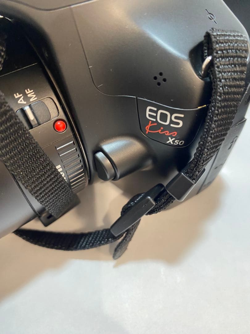 キャノン イオスキッスCanon EOS kiss X3 デジタル一眼レフカメラ