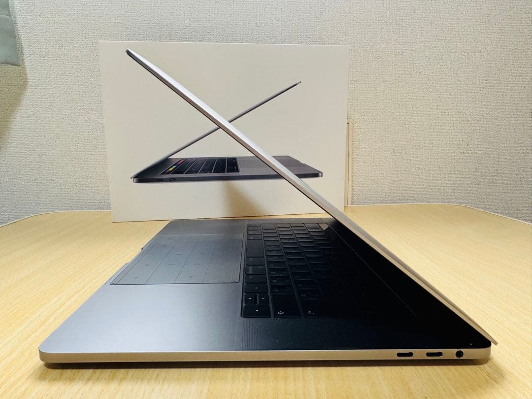 【美品・最上位】MacBook Pro 15 i7 2018 32GB/1TB