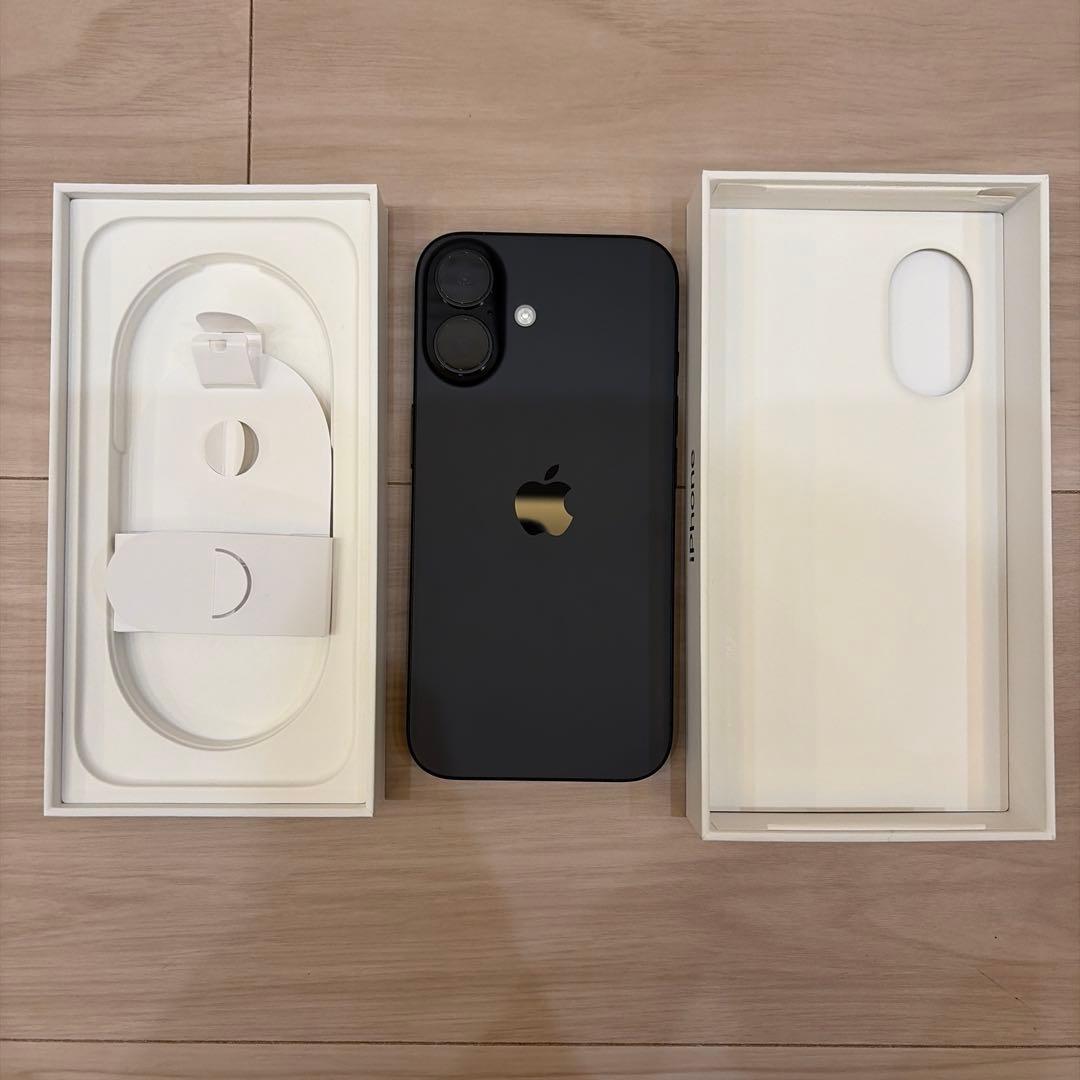 【極美品】iPhone16 128GB ブラック（黒）SIMフリー