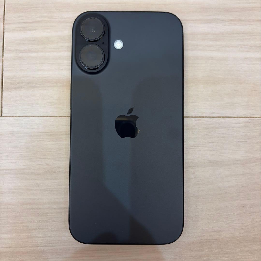 【極美品】iPhone16 128GB ブラック（黒）SIMフリー