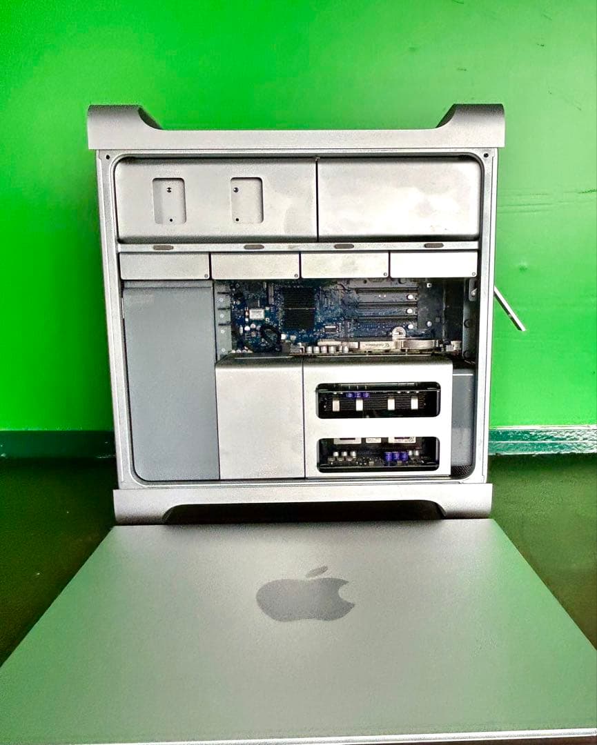 ジャンク商品Apple Mac pro 2008