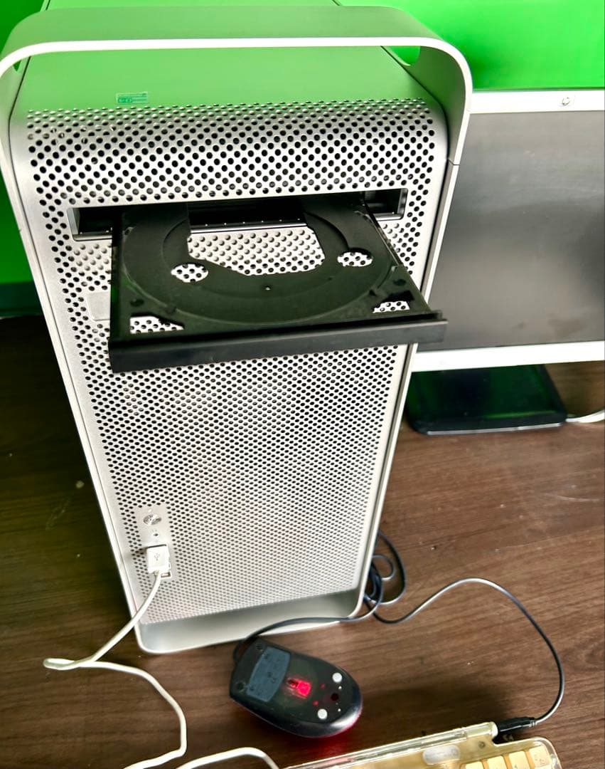 ジャンク商品Apple Mac pro 2008