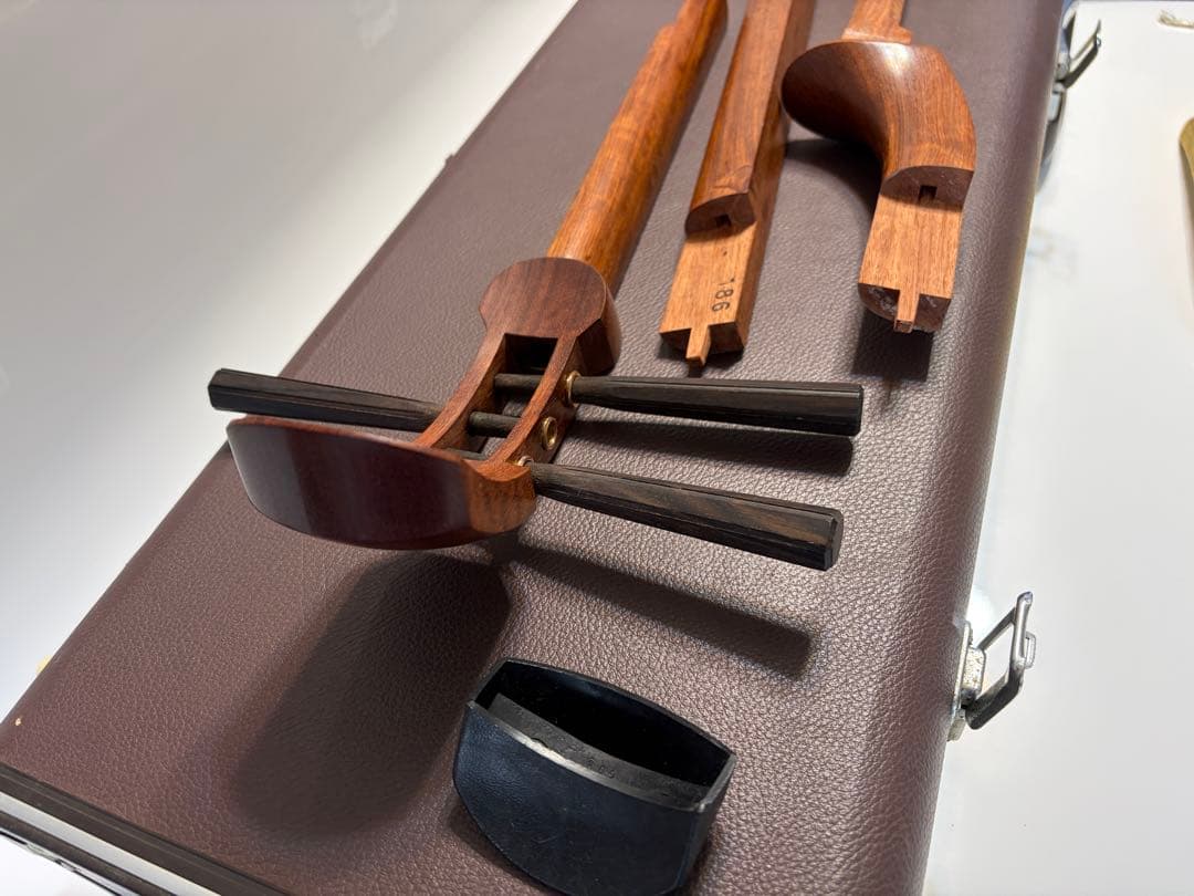 三味線本体 木製 ブラウン ケース付き