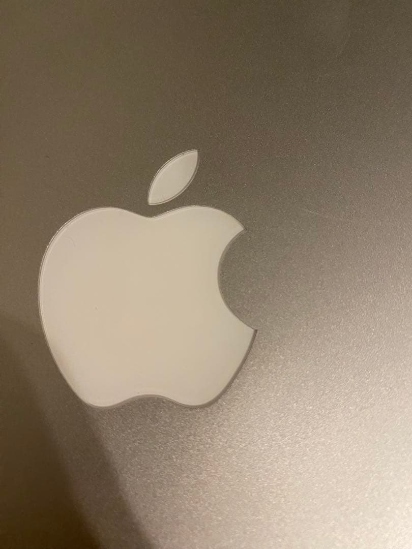 Apple MacBook air 13インチ シルバー 充電器付き