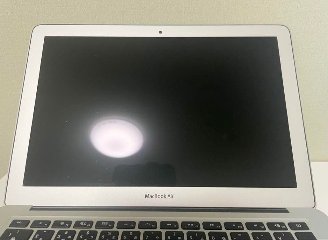 Apple MacBook air 13インチ シルバー 充電器付き