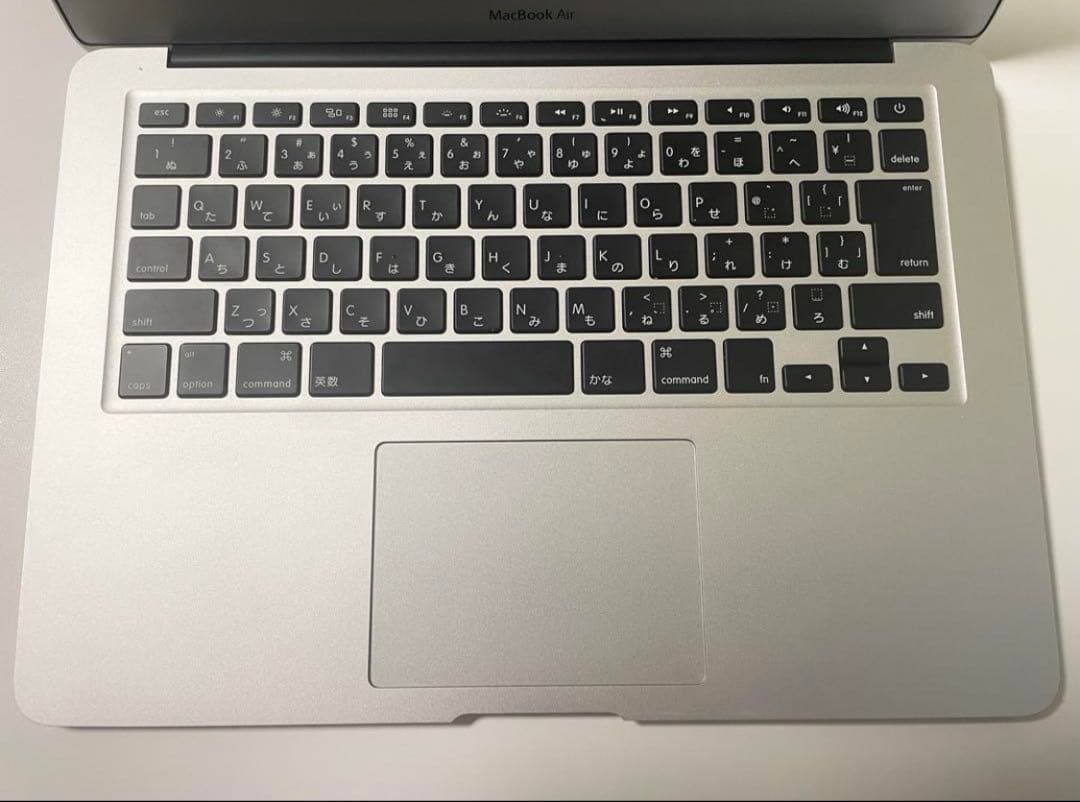 Apple MacBook air 13インチ シルバー 充電器付き