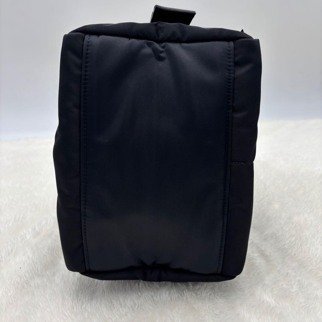 極美品　アルティザン&アーティスト　ワイドオープンハンドバッグARTISAN