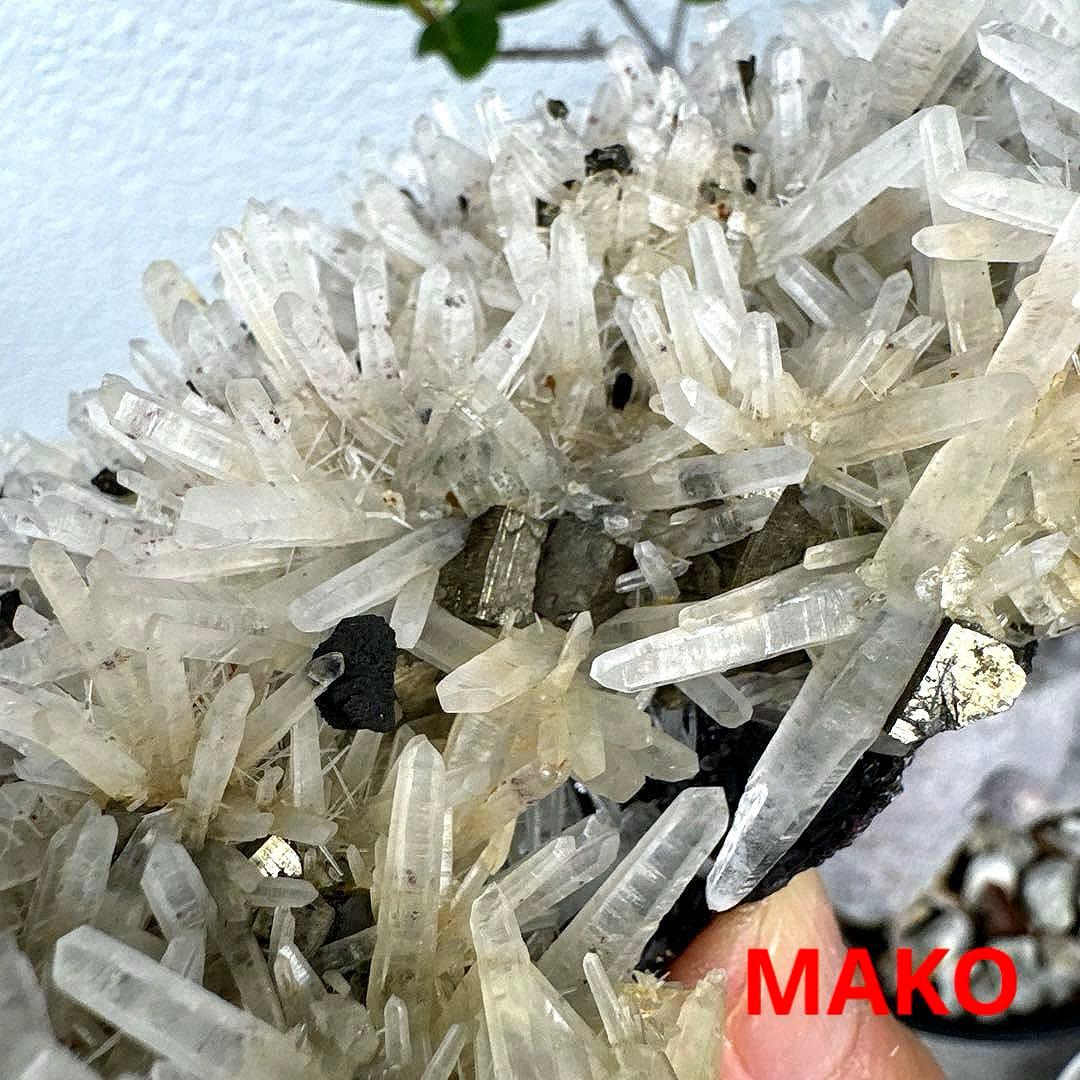 M1782☆パイライト共生水晶クラスター1.1Kg☆尾太鉱山産☆N50803