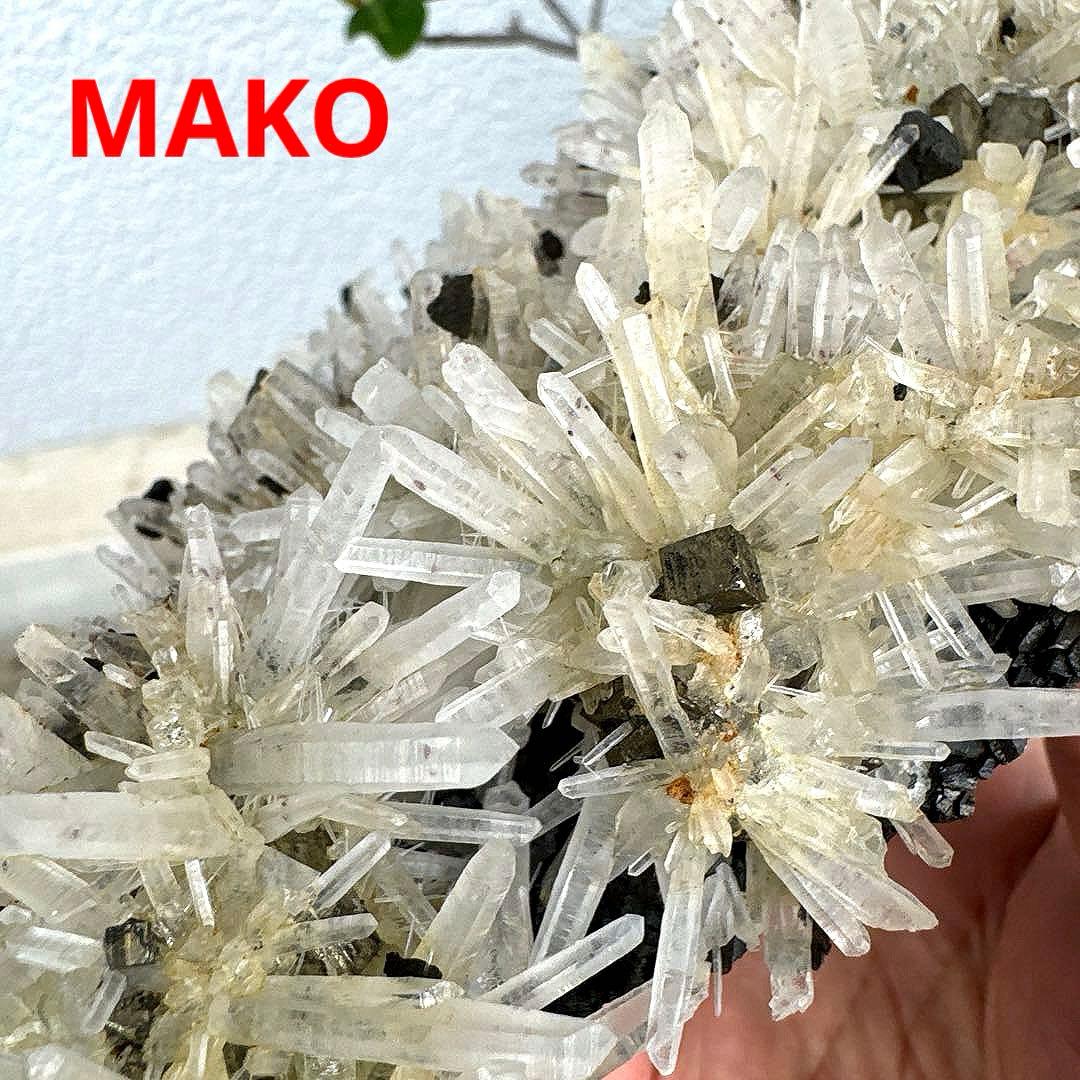 M1782☆パイライト共生水晶クラスター1.1Kg☆尾太鉱山産☆N50803