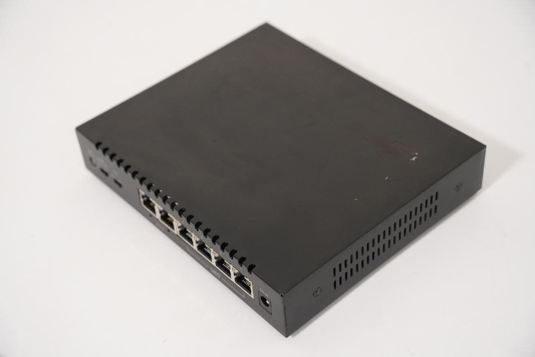 バッファロー 10/2.5GbE対応 スイッチングハブ LXW-10G2/2G4