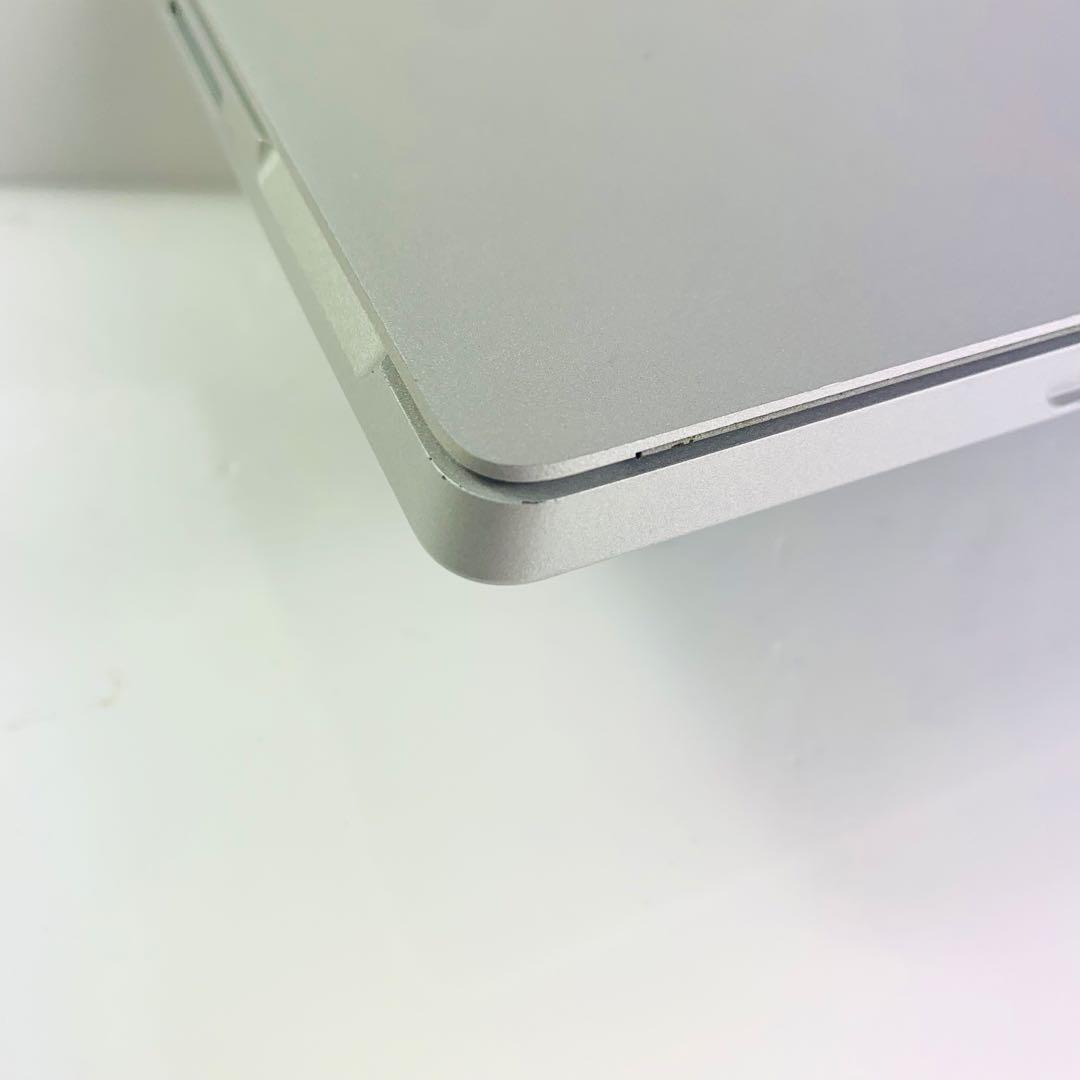 【美品】Surface Pro 4 Core i5 / 8GB / 256GB