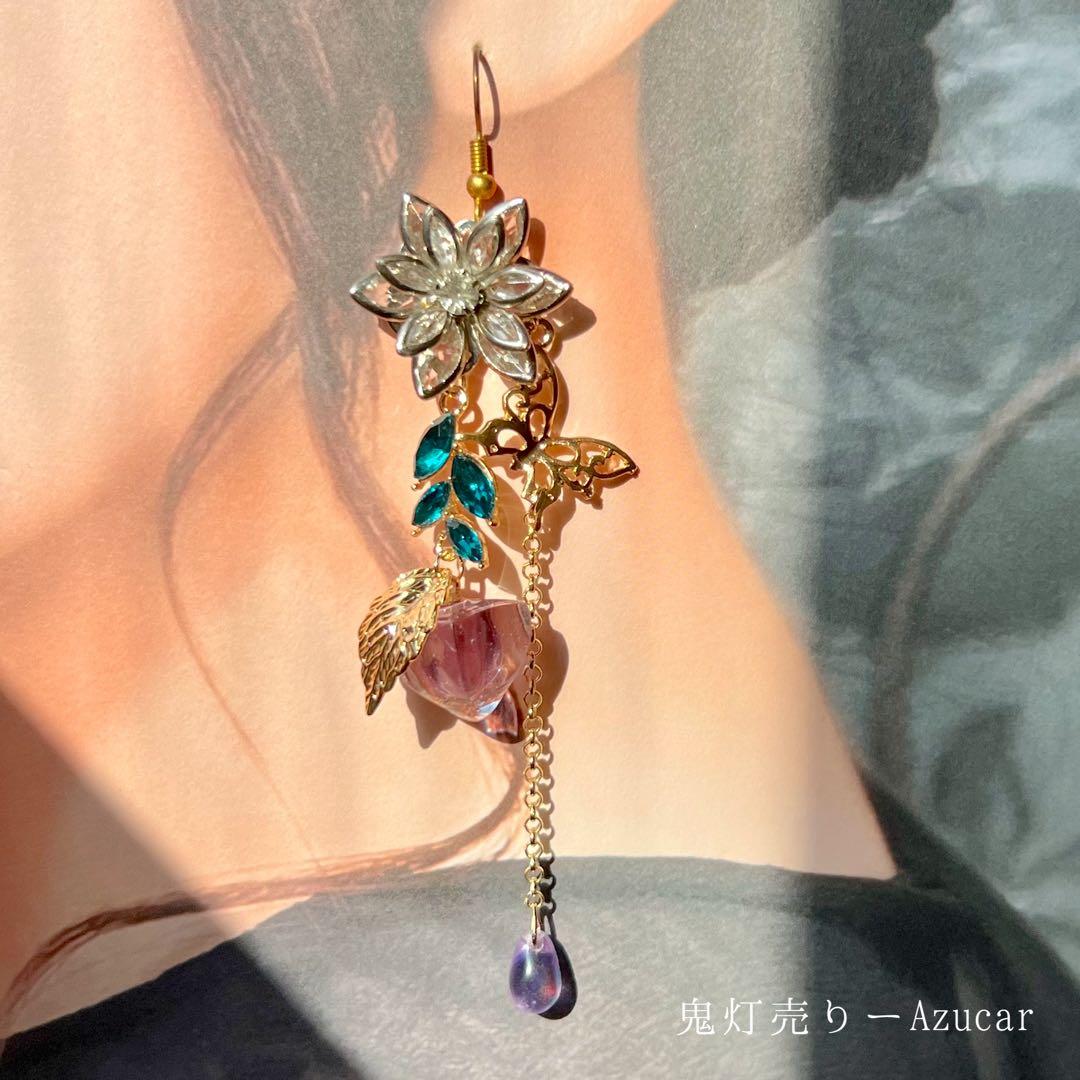 紫の彼岸花と蓮のロングイヤリング　ガラス鬼灯・タッセル　和風アクセサリー