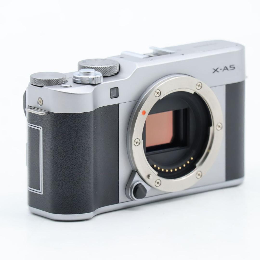 FUJIFILM X-A5 シルバー 美品 純正レザーケース・取説付 動作良好