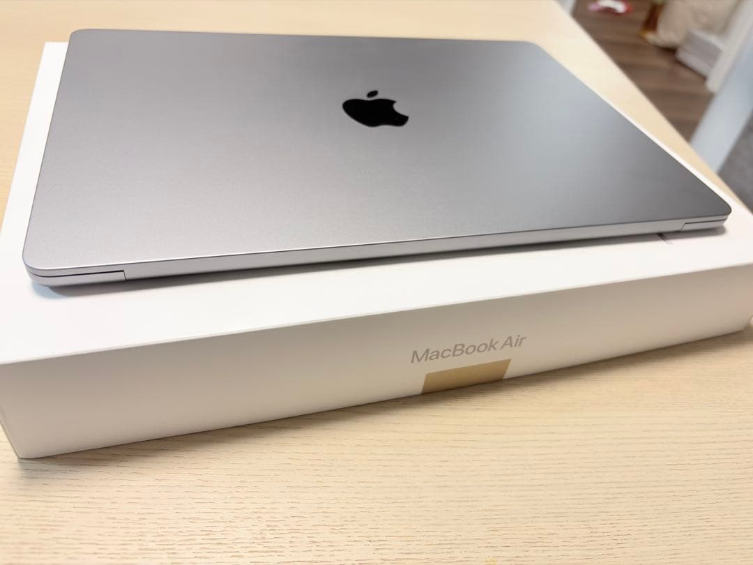 MacBook Air M2 15inch 16GB 1TBスペースグレイ